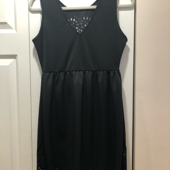 Black Eyelet Detail Dress - Picture 6 of 6